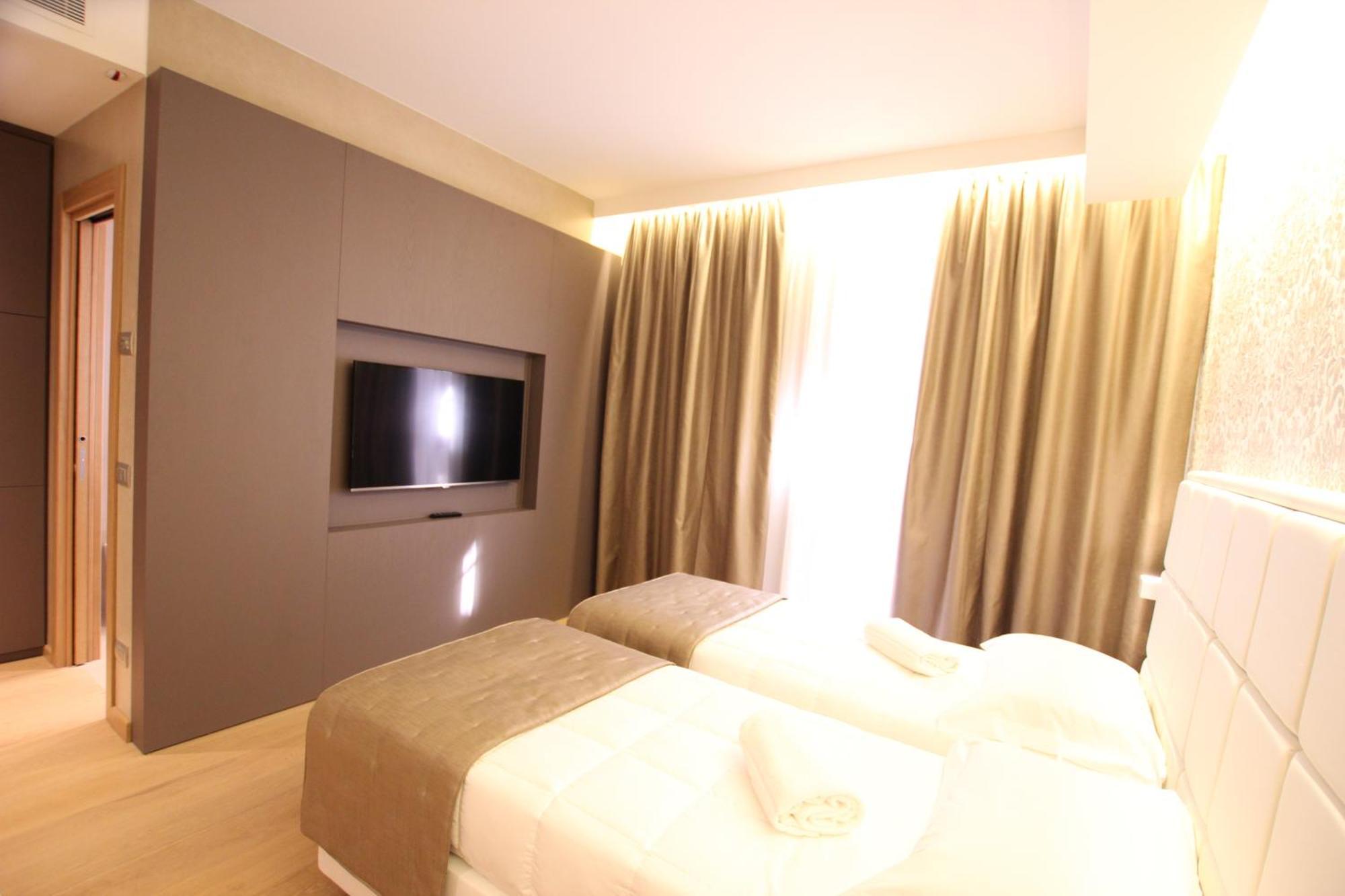 Mokinba Hotels Baviera Mailand Zimmer foto