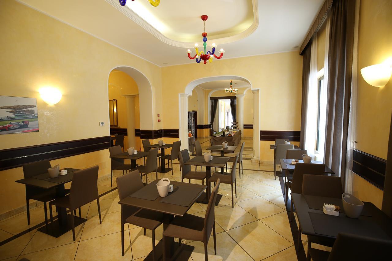 Mokinba Hotels Baviera Mailand Exterior foto