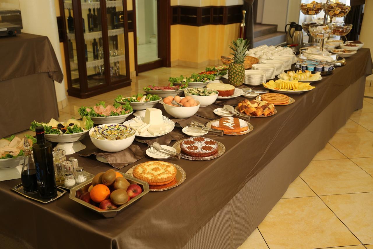 Mokinba Hotels Baviera Mailand Exterior foto